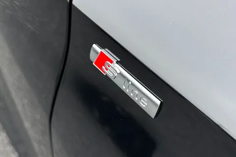  Audi A3 2.0 TDI Black Edition S Tronic Euro 6 (s/s) 4dr Thumbnail #27