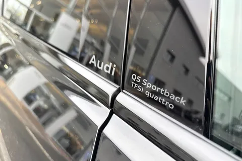  Audi Q5 2.0 TFSI Edition 1 Sportback S Tronic quattro Euro 6 (s/s) 5dr Thumbnail #31
