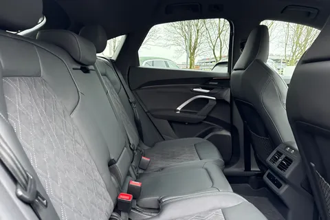  Audi Q5 2.0 TFSI Edition 1 Sportback S Tronic quattro Euro 6 (s/s) 5dr Thumbnail #38