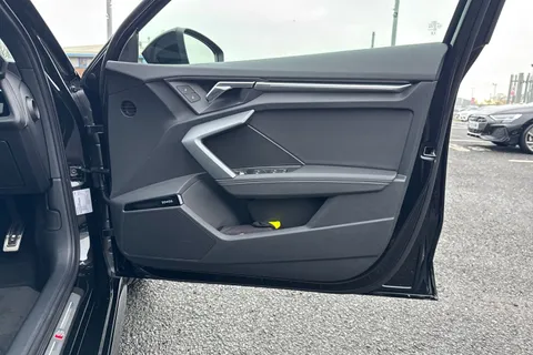  Audi A3 2.0 TDI Black Edition S Tronic Euro 6 (s/s) 4dr Thumbnail #46