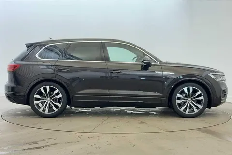 KY69UHS Volkswagen Touareg 3.0 V6 TDI 4M R-Line Tech ⭐Towbar, Sunroof, Professional chassis pack & mor Thumbnail #4