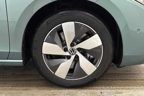 DC25ZKZ Volkswagen Passat 1.5 TSI eHybrid Life 5dr DSG Thumbnail #5