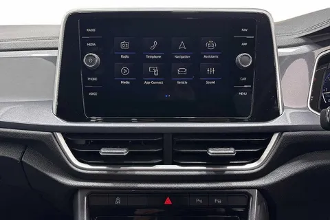 GK74DCV Volkswagen T-Roc 1.5 TSI Style 5dr DSG Thumbnail #12