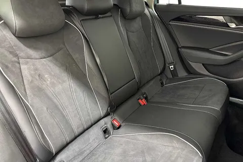 DC25ZKZ Volkswagen Passat 1.5 TSI eHybrid Life 5dr DSG Thumbnail #9