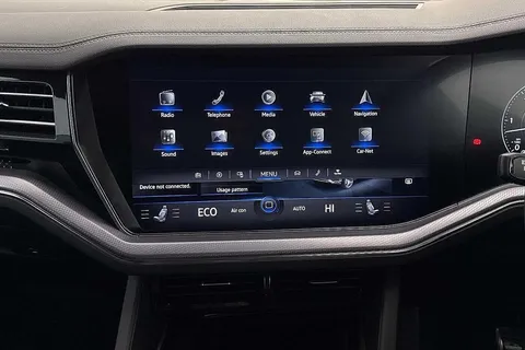 KY69UHS Volkswagen Touareg 3.0 V6 TDI 4M R-Line Tech ⭐Towbar, Sunroof, Professional chassis pack & mor Thumbnail #12