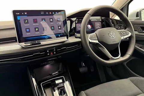 KM75BTZ Volkswagen Golf 1.5 TSI 204 Style eHybrid 5dr DSG Thumbnail #2