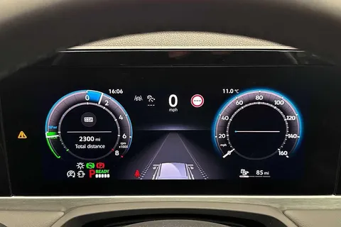 DC25ZKZ Volkswagen Passat 1.5 TSI eHybrid Life 5dr DSG Thumbnail #11