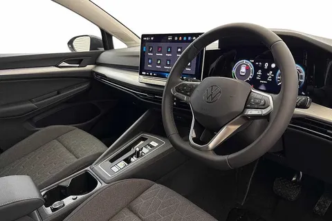 KM75BFJ Volkswagen Golf 1.5 TSI 204 Match eHybrid 5dr DSG Thumbnail #7