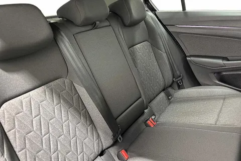 KP75LSD Volkswagen Golf 1.5 TSI 204 Match eHybrid 5dr DSG Thumbnail #10