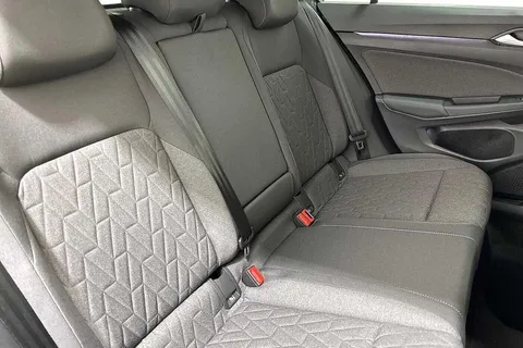 KM75BFJ Volkswagen Golf 1.5 TSI 204 Match eHybrid 5dr DSG Thumbnail #10