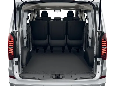  Volkswagen Transporter 2.0 TDI T32 Commerce Pro Kombi Auto SWB Euro 6 (s/s) 5dr Thumbnail #7