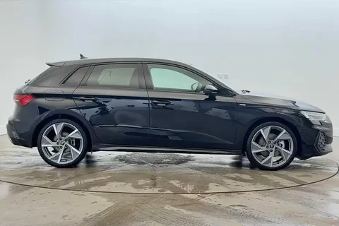 KJ25FLC Audi A3 35 TFSI Black Edition 5dr S Tronic Thumbnail #3