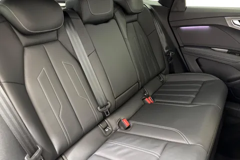 KM74OGE Audi Q4 e-tron 210kW 45 82kWh S Line 5dr Auto [Leather] Thumbnail #8
