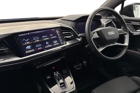 KM74OGE Audi Q4 e-tron 210kW 45 82kWh S Line 5dr Auto [Leather] Thumbnail #10