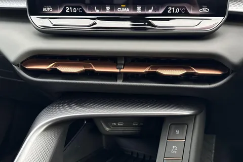 DC75EKY CUPRA Terramar 1.5 eTSI 150 V2 5dr DSG Thumbnail #18