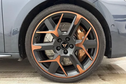 KP25FOT CUPRA Leon 2.0 TSI 300 VZ3 5dr DSG Thumbnail #6