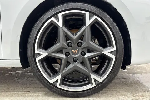 KY25HWJ CUPRA Leon 1.5 eTSI 150 V2 5dr DSG Thumbnail #6
