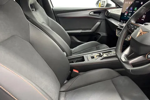 KY25HWJ CUPRA Leon 1.5 eTSI 150 V2 5dr DSG Thumbnail #10