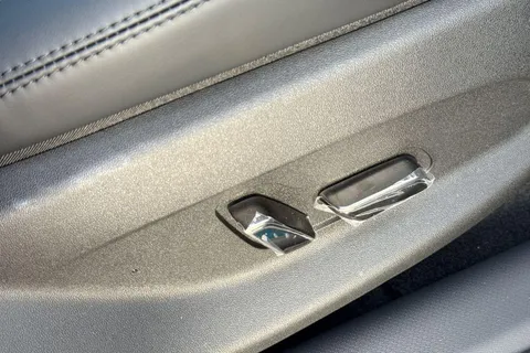 DG75PGF BYD ATTO 3 60.48kWh Design Auto 5dr Thumbnail #26