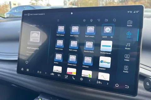 DG75PGF BYD ATTO 3 60.48kWh Design Auto 5dr Thumbnail #44