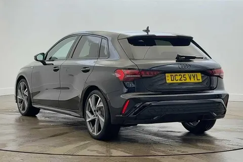 DC25VYL Audi A3 Black Edition 35 TFSI  150 PS S tronic Thumbnail #3