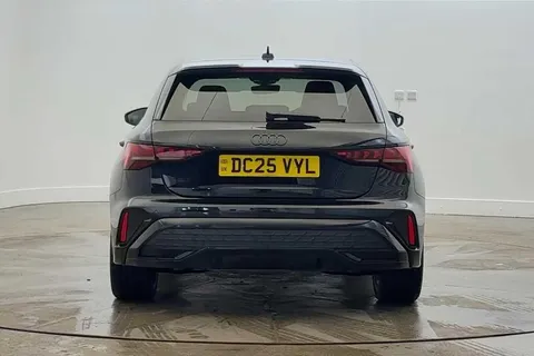 DC25VYL Audi A3 Black Edition 35 TFSI  150 PS S tronic Thumbnail #9