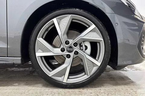 KY25CKK Audi A3 Black Edition 35 TFSI  150 PS S tronic Thumbnail #6