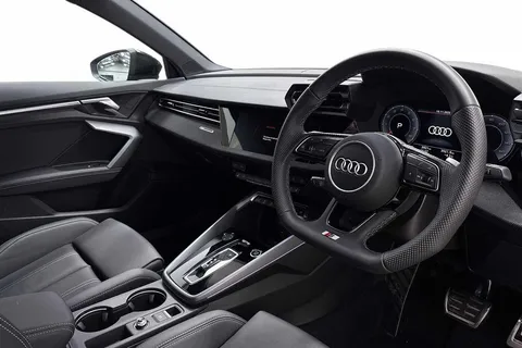 KY25CKK Audi A3 Black Edition 35 TFSI  150 PS S tronic Thumbnail #7