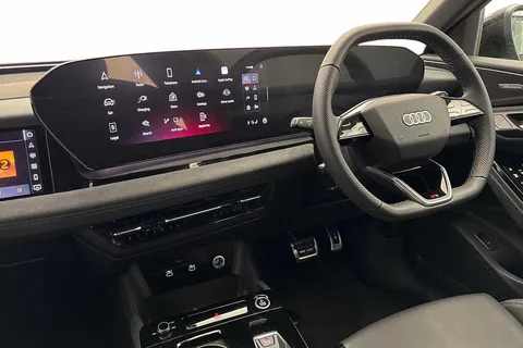 KR25VAV Audi Q6 E-Tron Q6 SUV Edition 1 e-tron quattro 285,00 kW Thumbnail #2