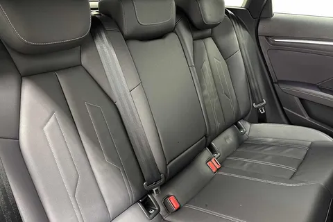 KM25FCO Audi A3 Black Edition 35 TFSI  150 PS S tronic Thumbnail #10