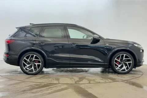 KR25VAV Audi Q6 E-Tron Q6 SUV Edition 1 e-tron quattro 285,00 kW Thumbnail #4