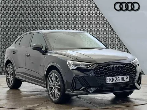 KM25HLP Audi Q3 Black Edition 35 TDI  150 PS S tronic Thumbnail #1