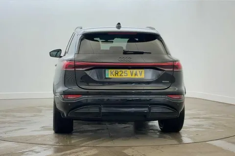 KR25VAV Audi Q6 E-Tron Q6 SUV Edition 1 e-tron quattro 285,00 kW Thumbnail #9