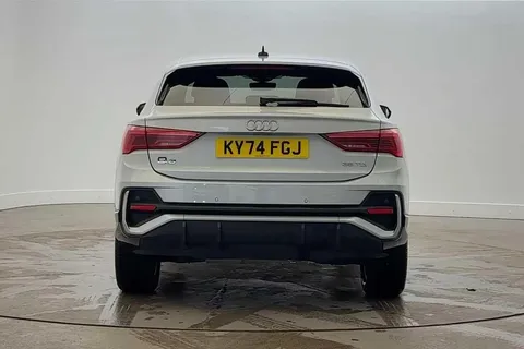 KY74FGJ Audi Q3 S line 35 TDI  150 PS S tronic Thumbnail #9