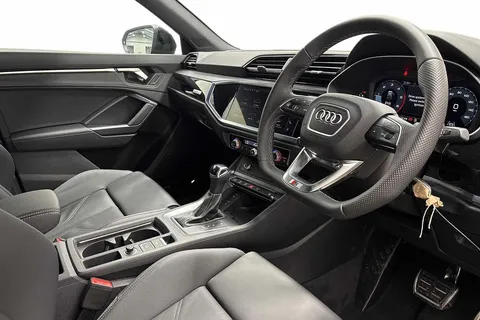 KM25HLP Audi Q3 Black Edition 35 TDI  150 PS S tronic Thumbnail #7