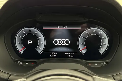 KO25VFU Audi Q2 Black Edition 35 TFSI  150 PS S tronic Thumbnail #12