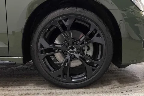 KY74FKF Audi A3 Black Edition 40 TFSI e  204 PS S tronic Thumbnail #6