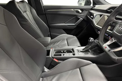 KM25HLP Audi Q3 Black Edition 35 TDI  150 PS S tronic Thumbnail #11