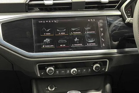 KM25HLP Audi Q3 Black Edition 35 TDI  150 PS S tronic Thumbnail #13