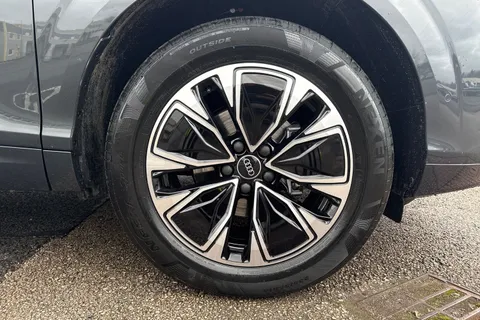  Audi Q3 1.5 TFSI Sport SUV 5dr Petrol S Tronic Euro 6 (s/s) (150 ps) Thumbnail #9
