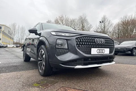 Audi Q3 1.5 TFSI Sport SUV 5dr Petrol S Tronic Euro 6 (s/s) (150 ps) Thumbnail #26