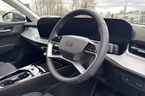  Audi Q3 1.5 TFSI Sport SUV 5dr Petrol S Tronic Euro 6 (s/s) (150 ps) Thumbnail #39