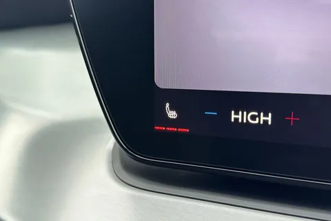  Audi Q3 1.5 TFSI Sport SUV 5dr Petrol S Tronic Euro 6 (s/s) (150 ps) Thumbnail #51