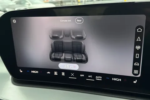  Audi Q3 1.5 TFSI Sport SUV 5dr Petrol S Tronic Euro 6 (s/s) (150 ps) Thumbnail #52