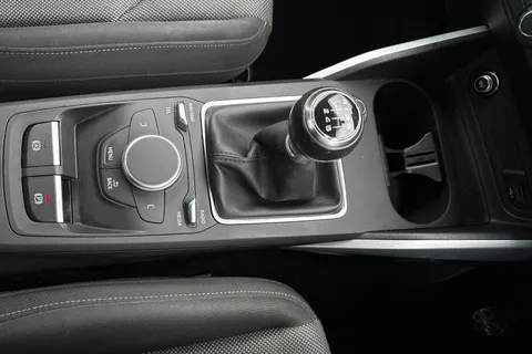 PK20WVJ Audi Q2 30 TFSI Sport 5dr Thumbnail #23