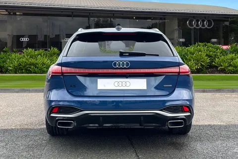  Audi A5 Avant 2.0 e-hybrid 25.9kWh S line S Tronic quattro Euro 6 (s/s) 5dr Thumbnail #4