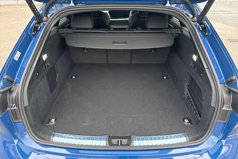  Audi A5 Avant 2.0 e-hybrid 25.9kWh S line S Tronic quattro Euro 6 (s/s) 5dr Thumbnail #6