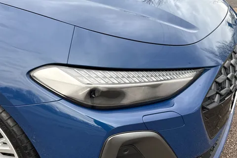  Audi A5 Avant 2.0 e-hybrid 25.9kWh S line S Tronic quattro Euro 6 (s/s) 5dr Thumbnail #8