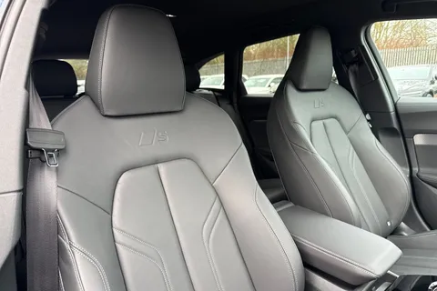  Audi A5 Avant 2.0 e-hybrid 25.9kWh S line S Tronic quattro Euro 6 (s/s) 5dr Thumbnail #23