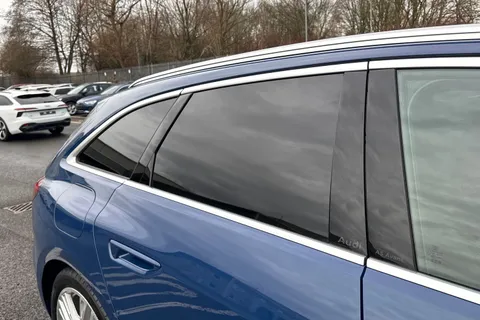  Audi A5 Avant 2.0 e-hybrid 25.9kWh S line S Tronic quattro Euro 6 (s/s) 5dr Thumbnail #30